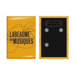badges rectangles personnalisés 54mm x 80mm avec attache aimantée double