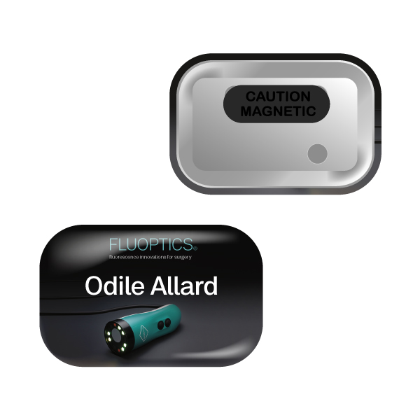 Badge rectangulaire coins arrondis 68x45mm attache aimantée rectangle Fabrication de Badges Rectangulaires Personnalisés 68x45mm avec des coins arrondis et attache aimantée